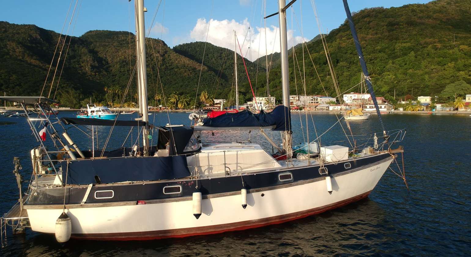 C’est Noël avant l’heure ! Nous avons désormais un deuxième bateau à Grande Anse…