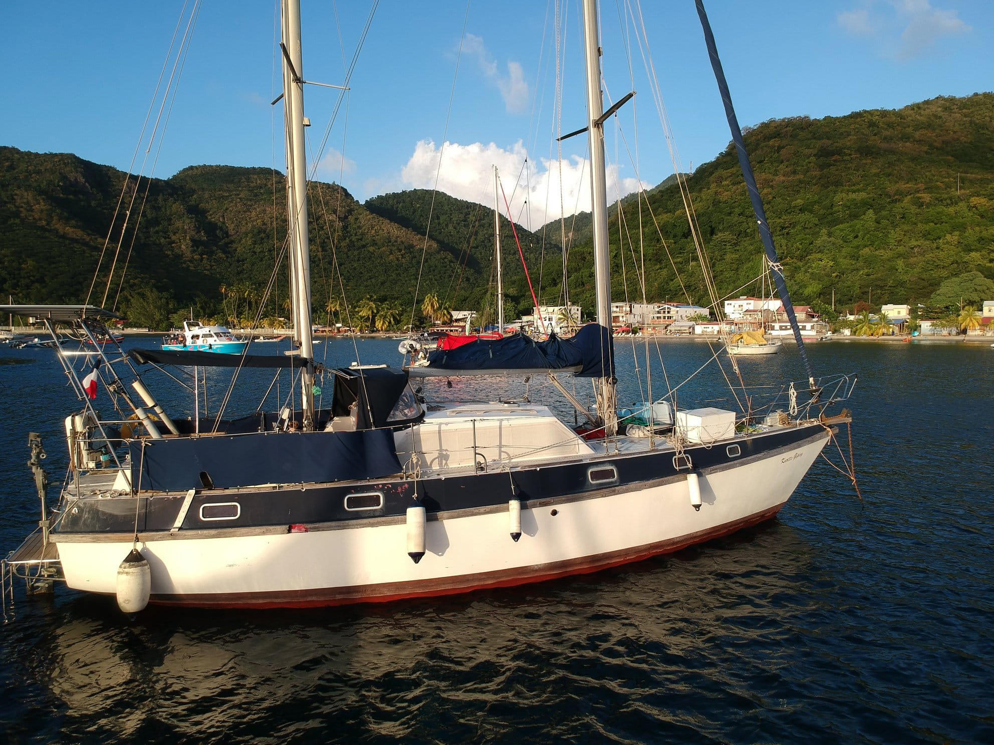 C’est Noël avant l’heure ! Nous avons désormais un deuxième bateau à Grande Anse…